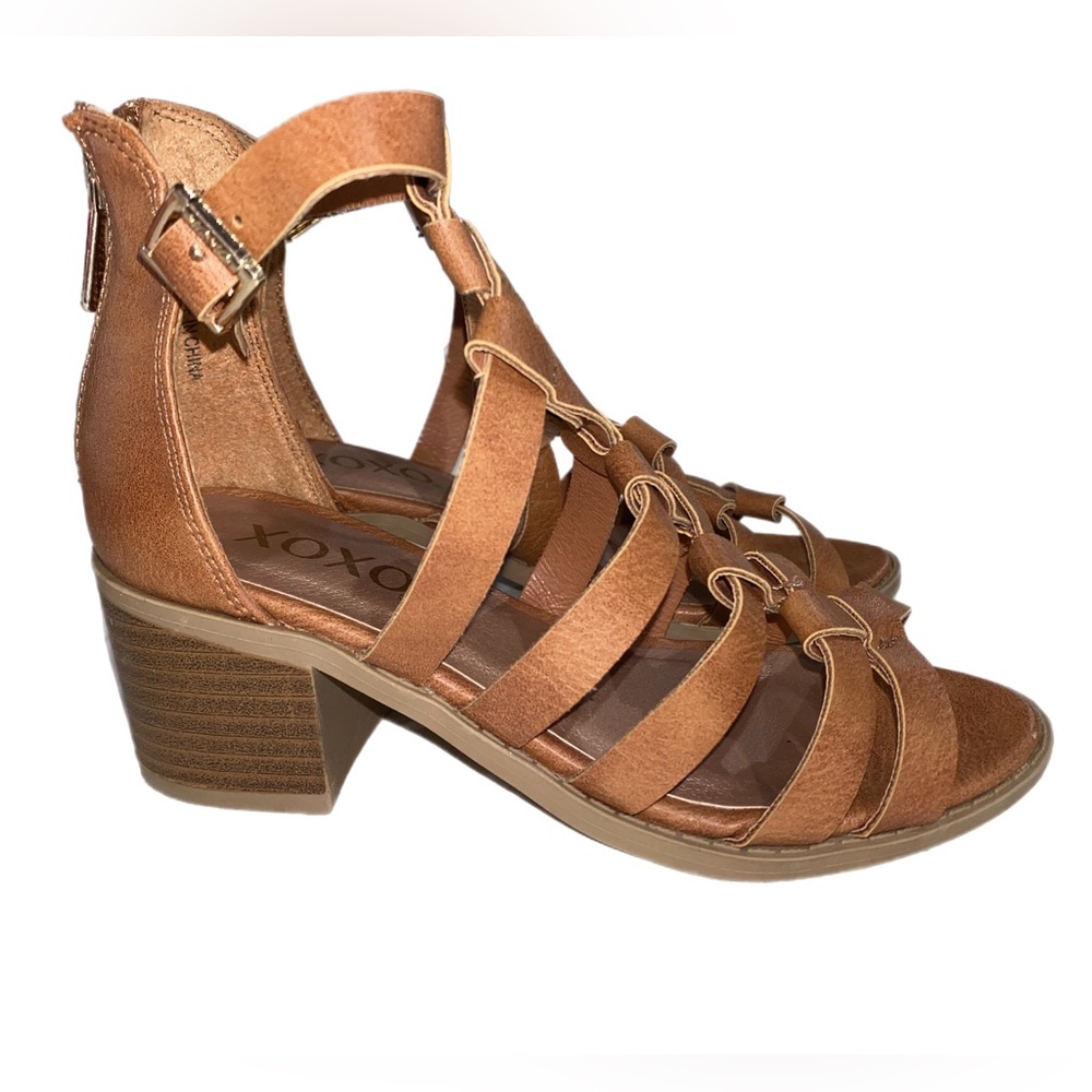 XOXO Girls’ Pleather Pumps size 12